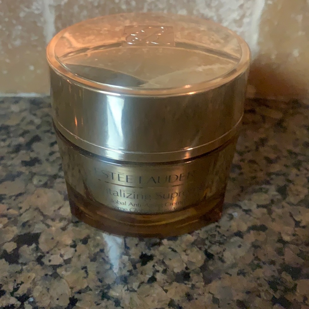 Estée Lauder Revitalizing Supreme Global Anti Aging Cream Creme 1.7 oz New